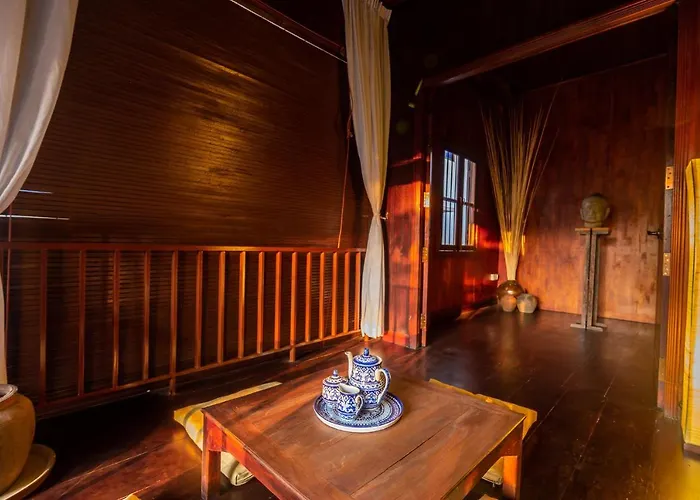 Wat Damnak House By Angkor Siem Reap