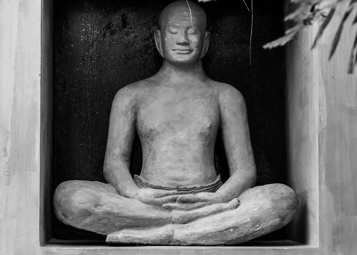 Wat Damnak House By Angkor