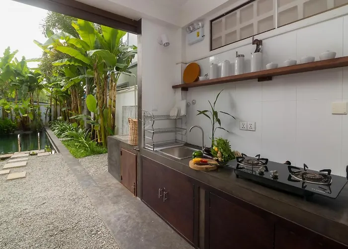 Wat Damnak House By Angkor Siem Reap